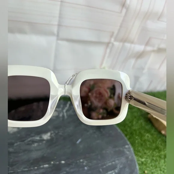 ISABEL MARANT Sunglasses Woman ivory-
gray  New - Picture 8 of 16